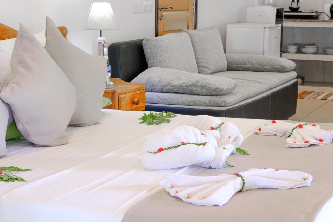 Hyde-Tide Guesthouse La Digue Bagian luar foto
