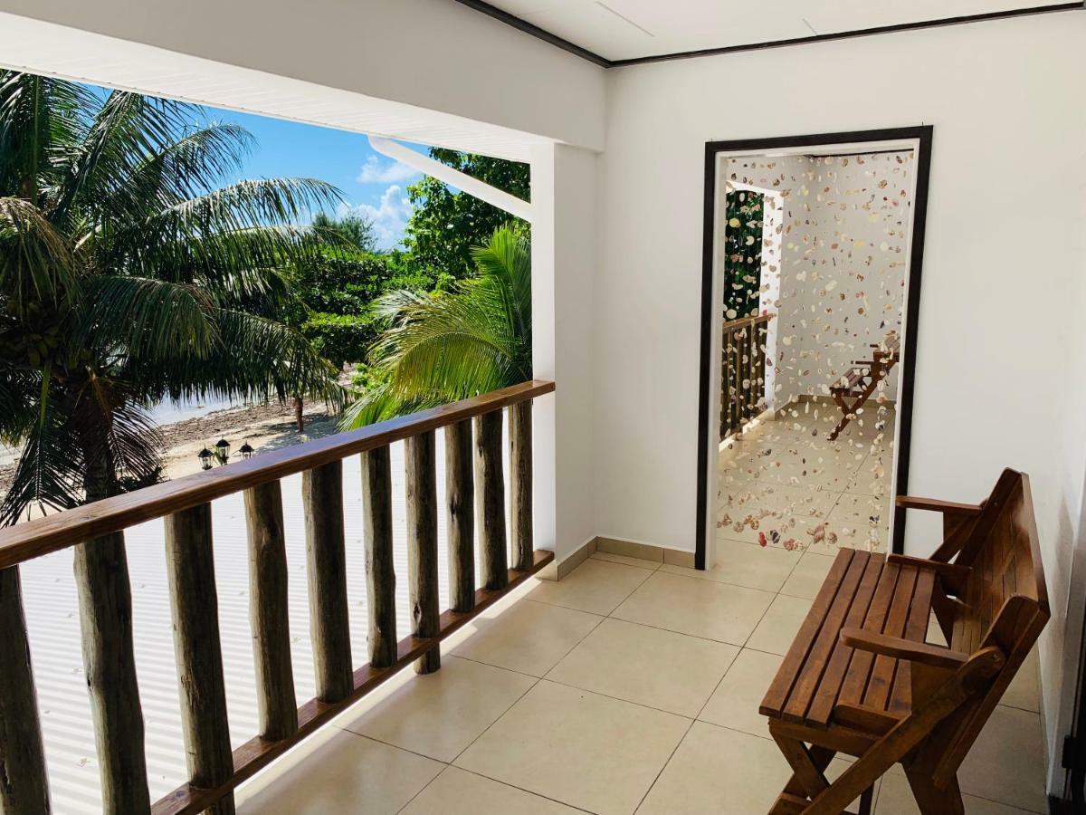 Hyde-Tide Guesthouse La Digue Bagian luar foto